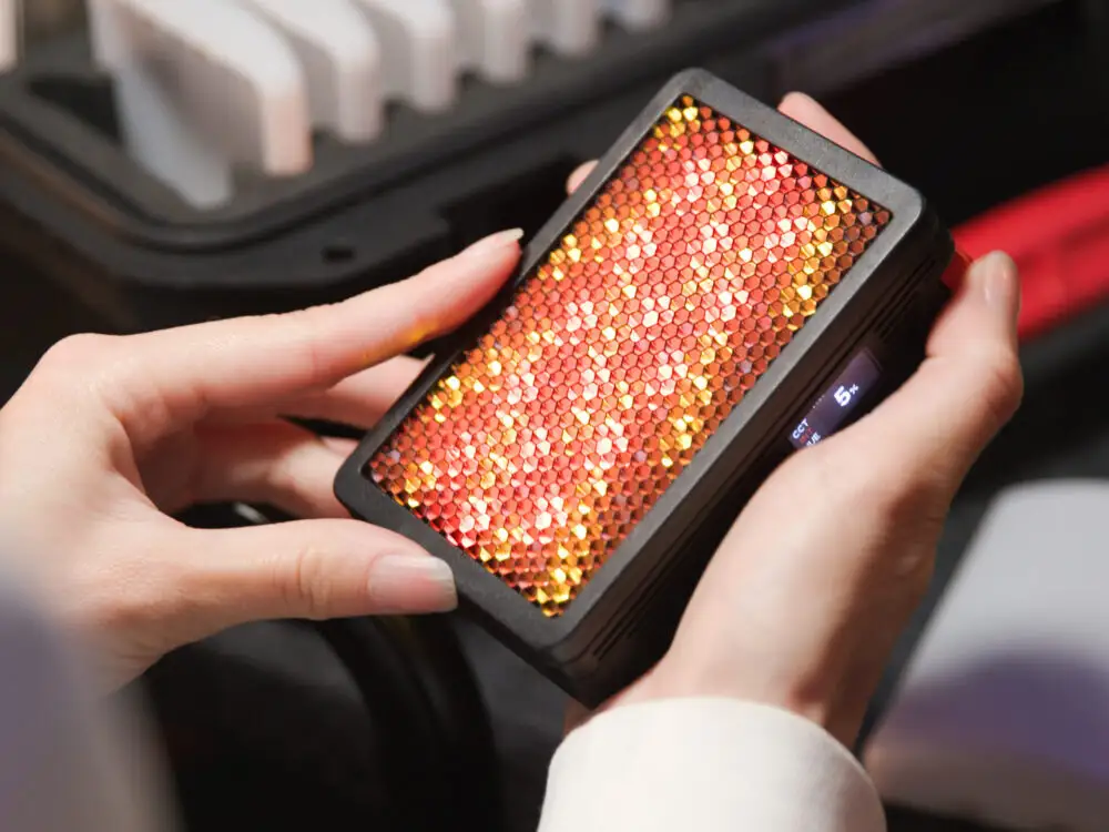Aputure-MC-Pro-RGBWW-LED-Light-Panel-india-tiyana