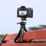 Ulanzi-MT-68-CLAW-Quick-Release-Flexible-Tripod-India-Tiyana